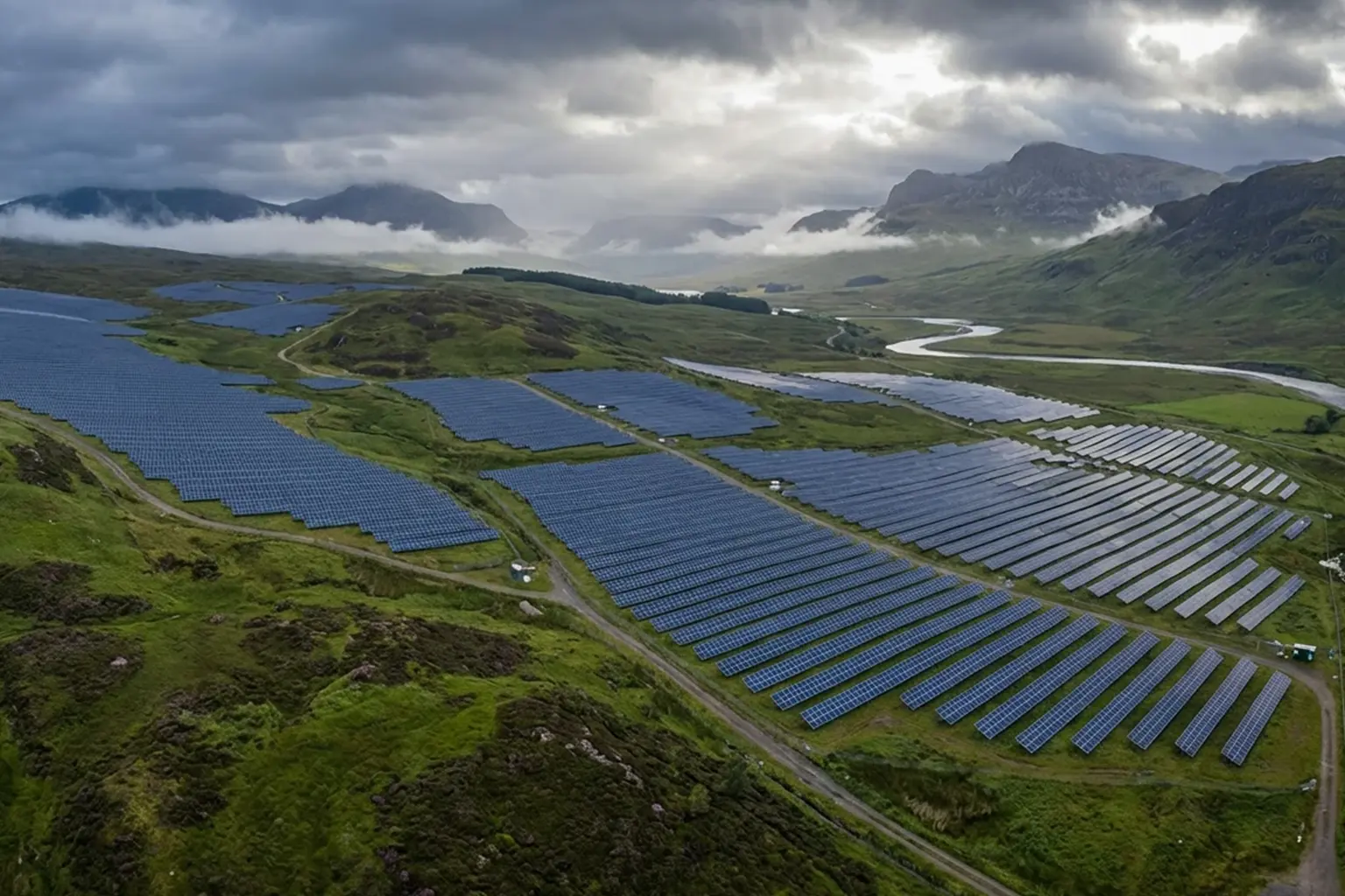 پروژه خورشیدی ۶۸.۸ مگاواتی یونیپر در اسکاتلند: اولین گام شرکت آلمانی در انرژی خورشیدی بریتانیا